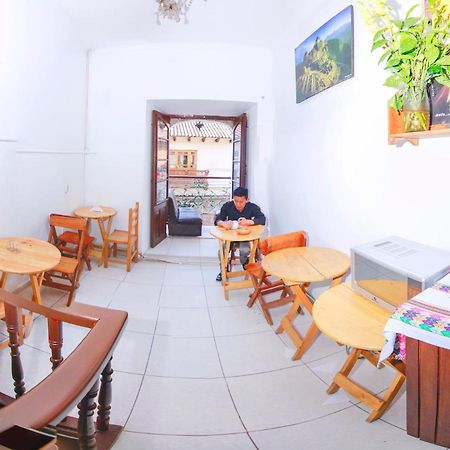 Hostel The Grassshopper Plaza De Armas Cuzco Exteriér fotografie