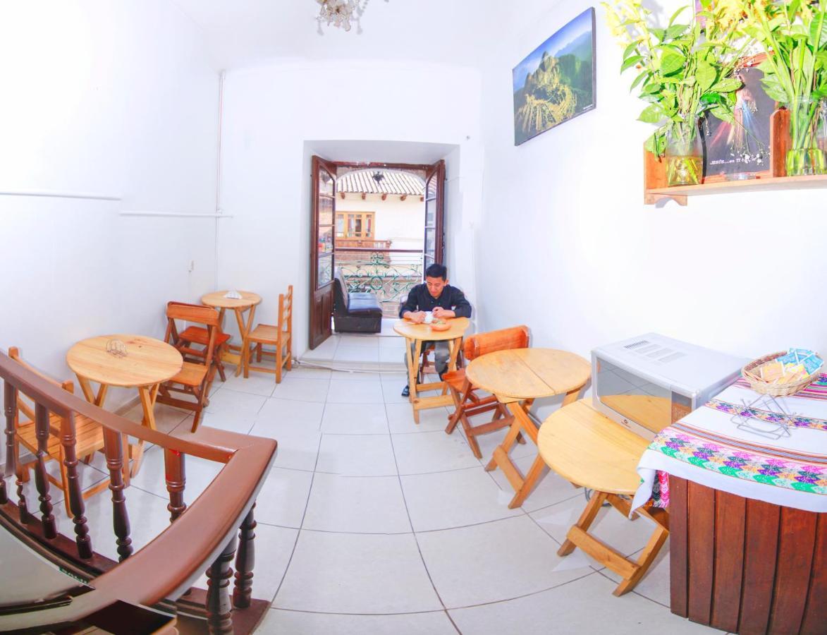Hostel The Grassshopper Plaza De Armas Cuzco Exteriér fotografie